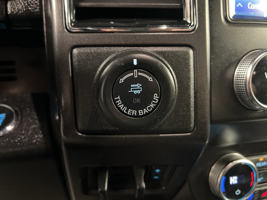 Certified 2020 Ford Expedition Limited w/ Special Edition Package image 18