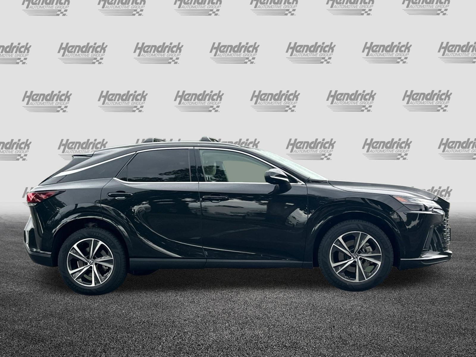 Used 2024 Lexus RX 350h w/ Convenience Package AWD/4WD image 3