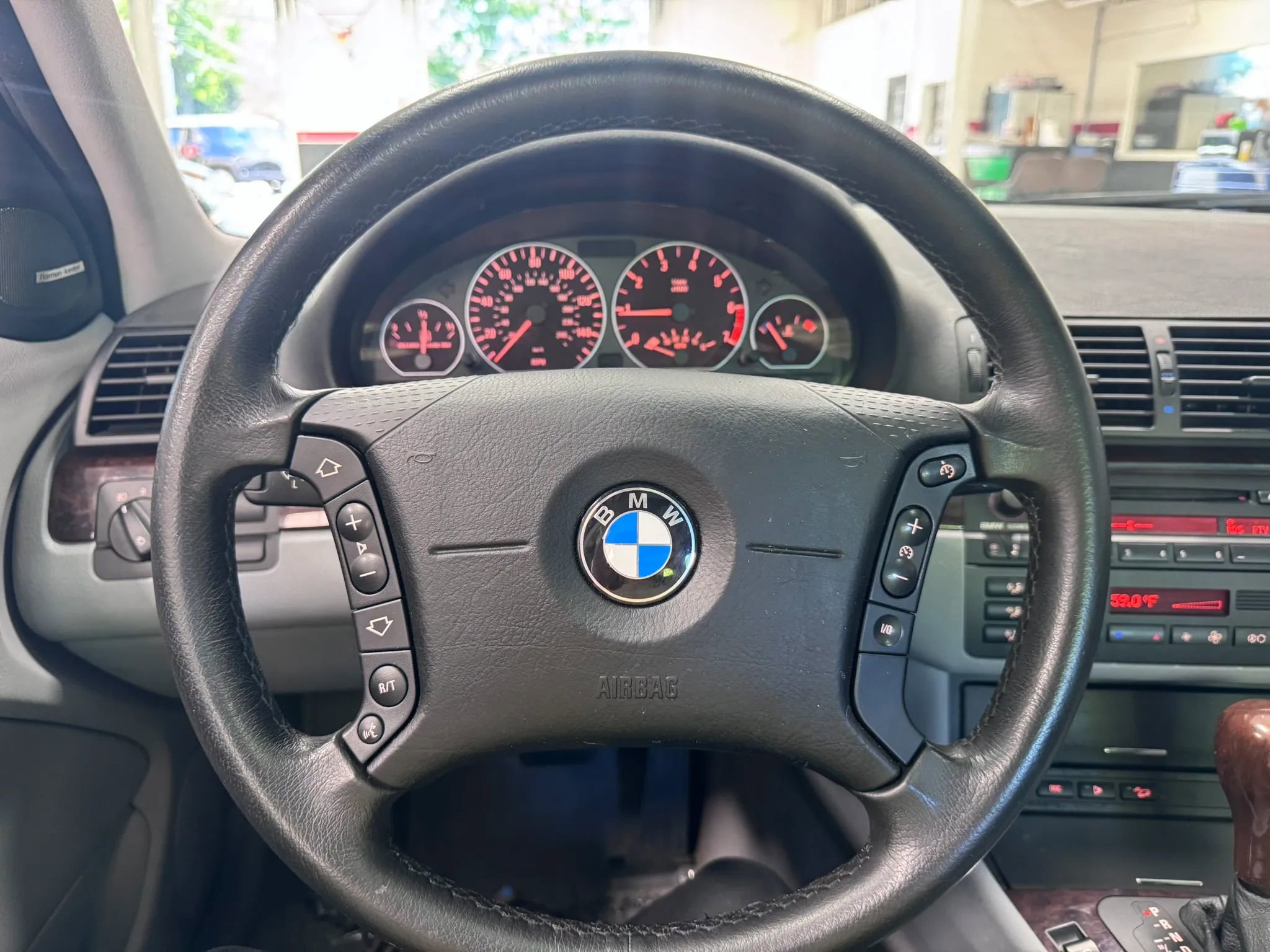Used 2002 BMW 330xi Sedan AWD/4WD image 12