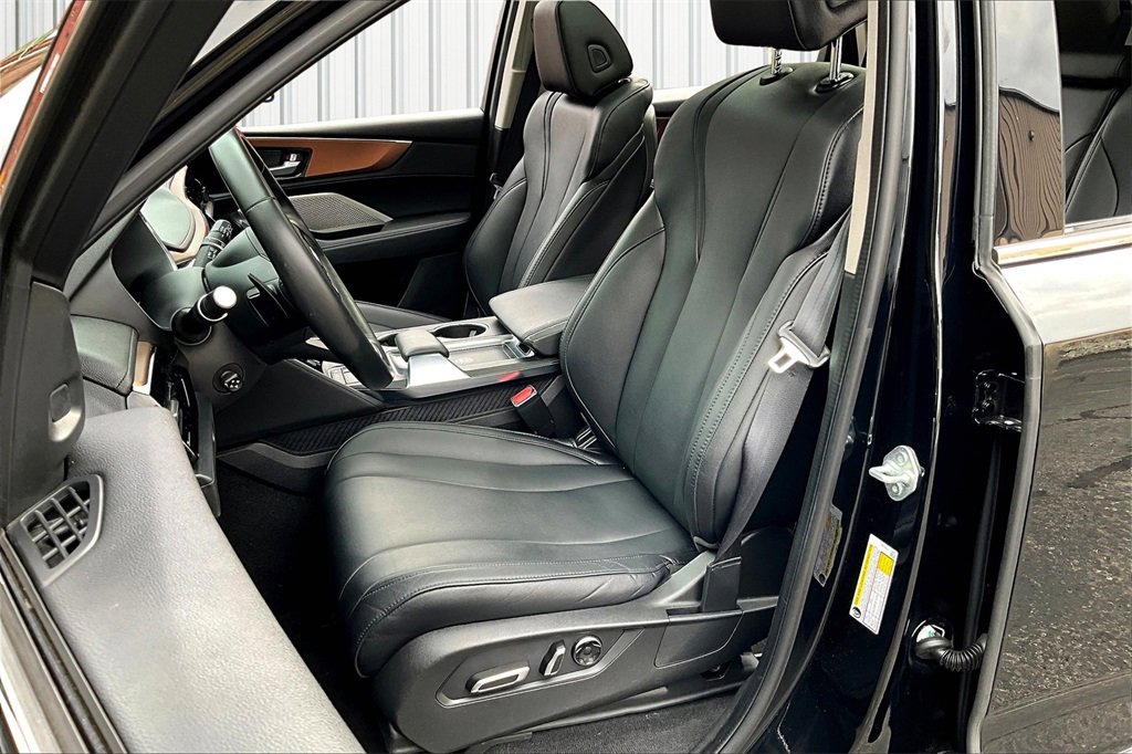 Used 2022 Acura MDX SH-AWD image 21