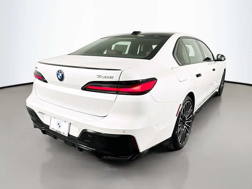 Used 2026 BMW 750e xDrive w/ Executive Package AWD/4WD image 5