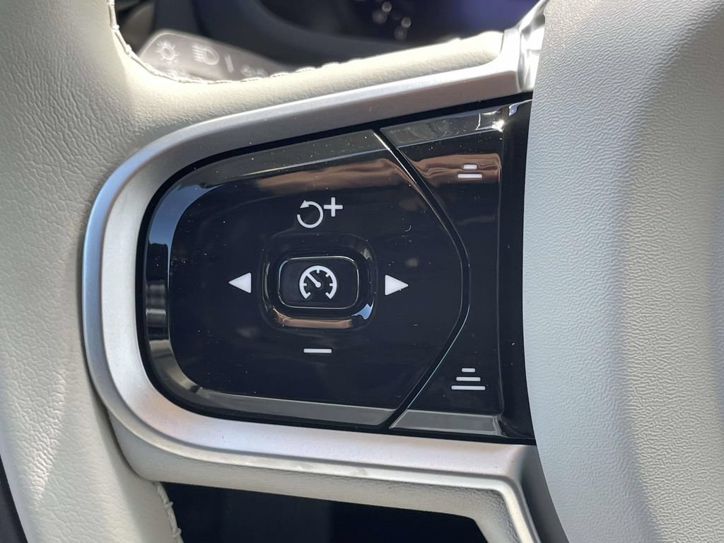 New 2026 Volvo V60 B5 Cross Country Plus w/ Protection Package Premier AWD/4WD image 10