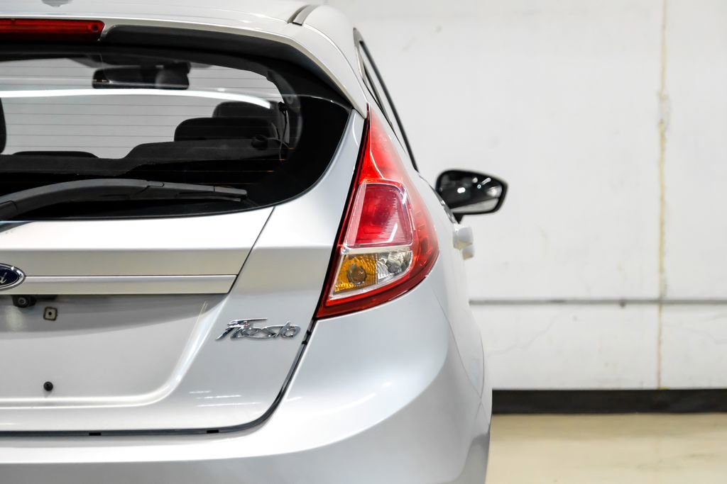 Used 2019 Ford Fiesta SE image 43