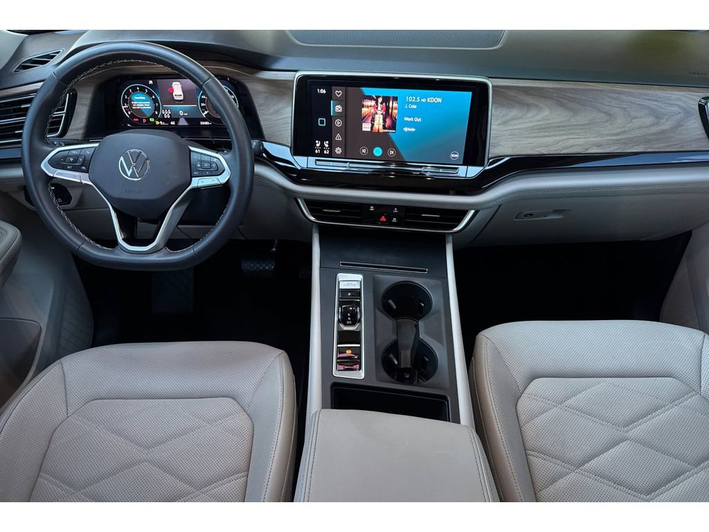 Used 2024 Volkswagen Atlas SE image 15