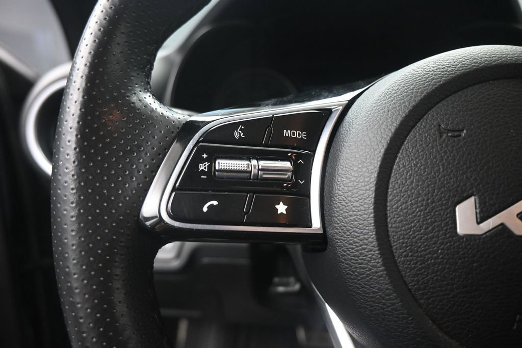 Used 2023 Kia Forte GT-Line FWD image 11