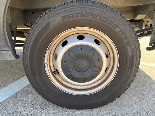 Used 2022 Ford Transit 250 Medium Roof image 7