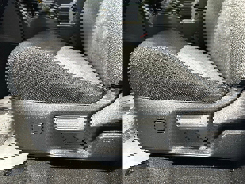 Used 2025 Toyota 4Runner TRD Off-Road image 12