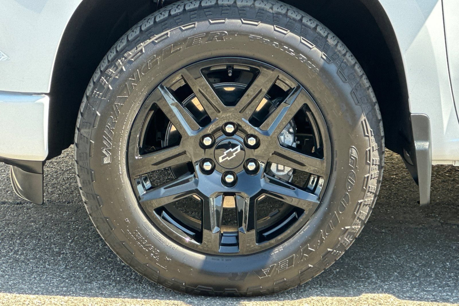 Certified 2024 Chevrolet Silverado 1500 RST w/ Convenience Package II AWD/4WD image 37