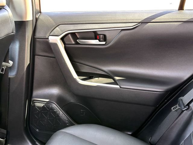 Used 2023 Toyota RAV4 Limited image 20
