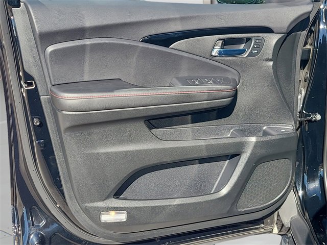 Used 2024 Honda Ridgeline Black Edition image 17