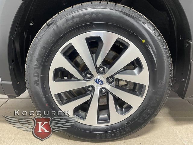 Used 2023 Subaru Outback Premium image 7