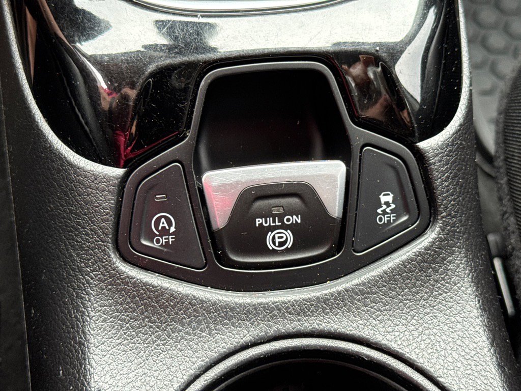 Used 2018 Jeep Compass Latitude w/ Popular Equipment Group image 13