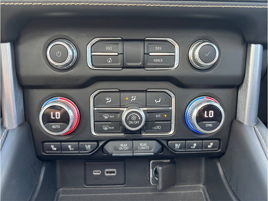 Used 2022 GMC Yukon SLT w/ SLT Premium Package RWD image 35