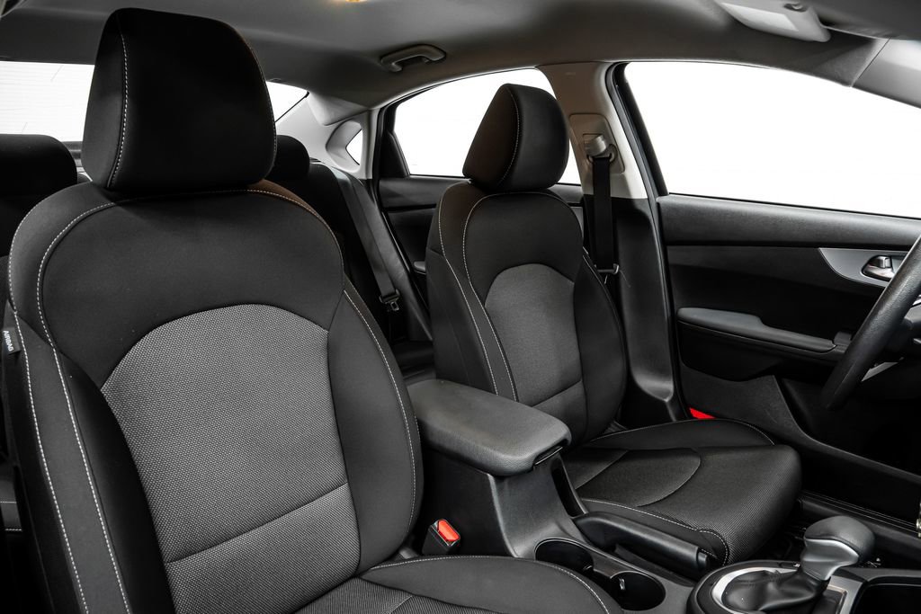 Used 2024 Kia Forte LXS image 30
