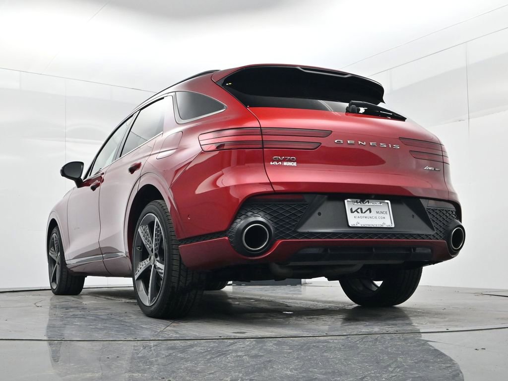 Used 2022 Genesis GV70 3.5T Sport w/ Sport Prestige Package image 44