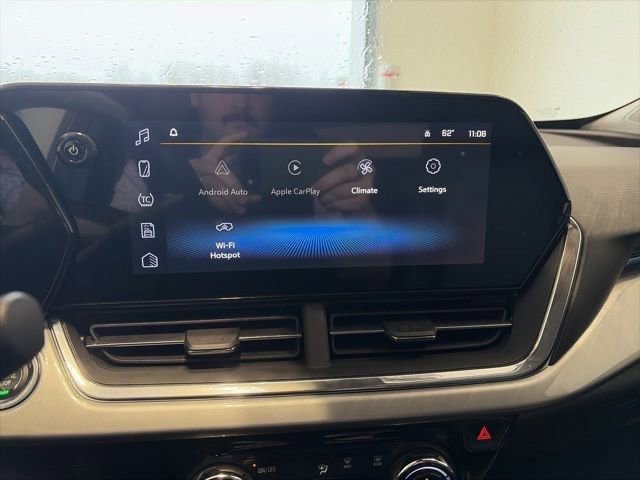 New 2026 Chevrolet Trax LT w/ Driver Confidence Package FWD image 17