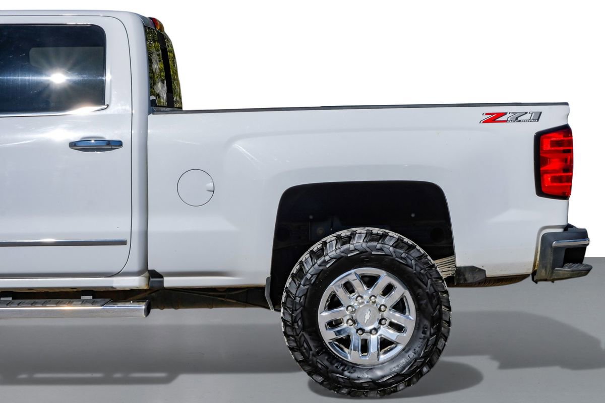 Used 2018 Chevrolet Silverado 2500 LTZ w/ Duramax Plus Package image 11