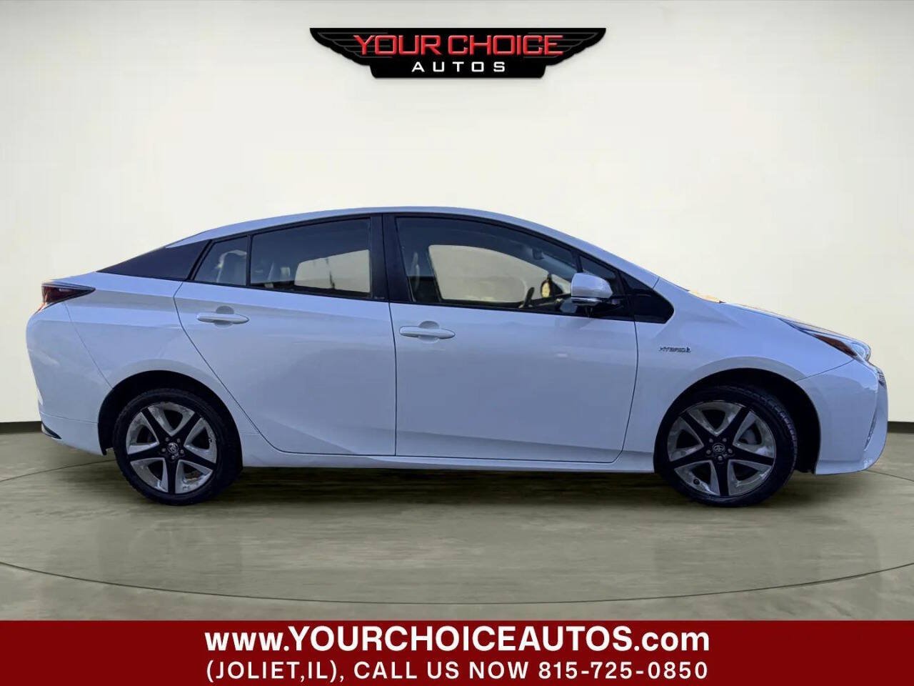 Used 2016 Toyota Prius Three Touring FWD image 8