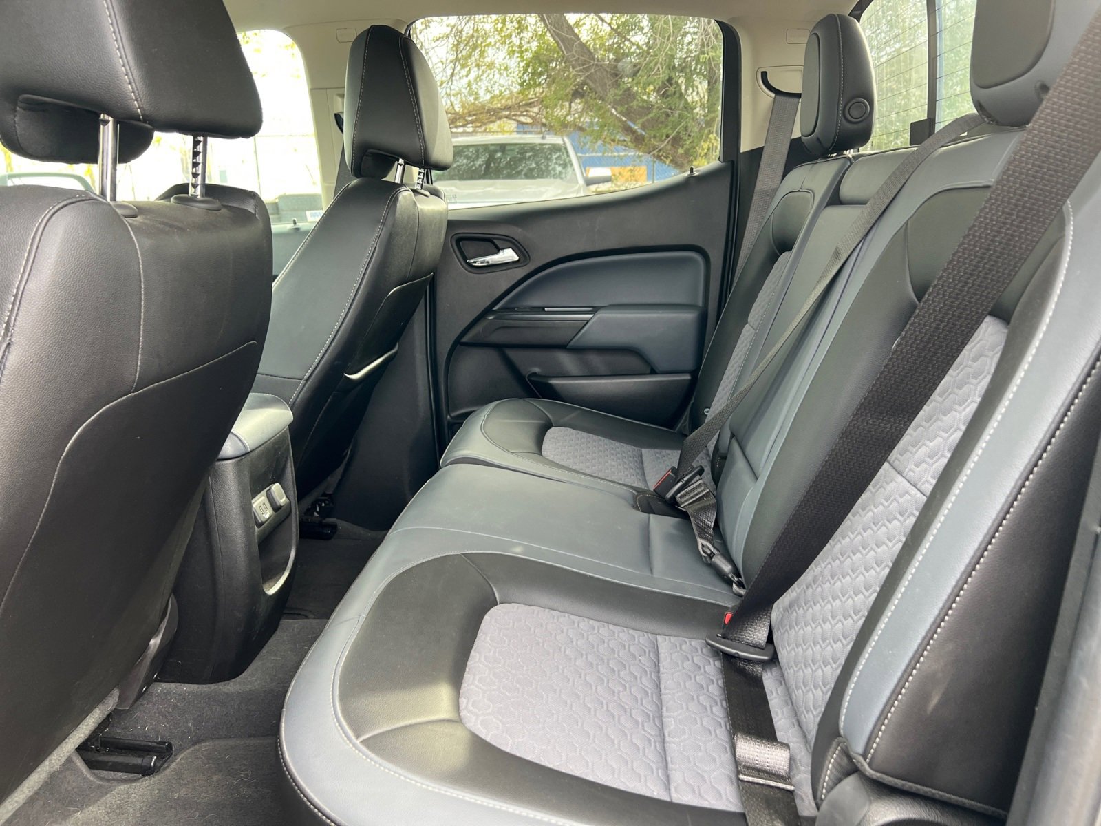 Used 2019 Chevrolet Colorado Z71 image 25