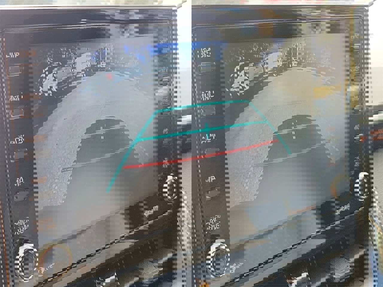 Used 2022 Toyota Corolla LE image 25