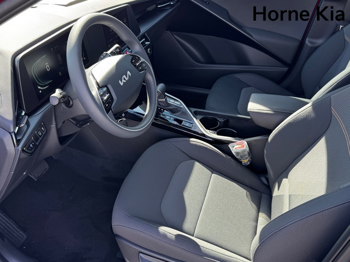 New 2026 Kia Niro LX image 9