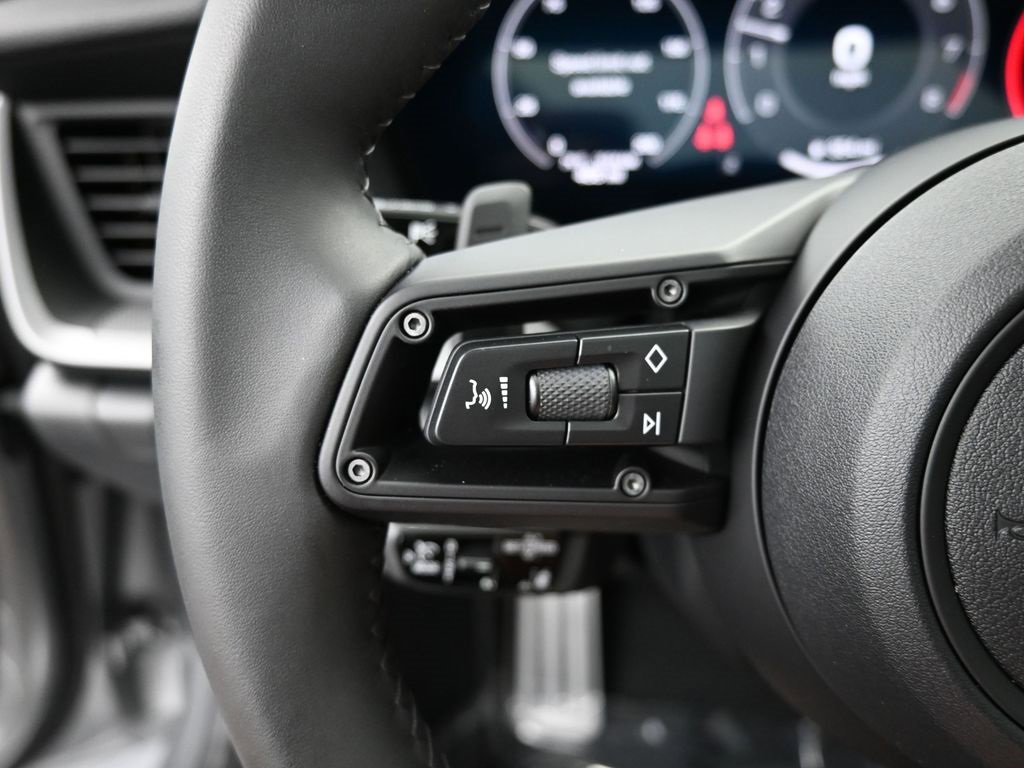 Certified 2025 Porsche 911 Carrera image 11