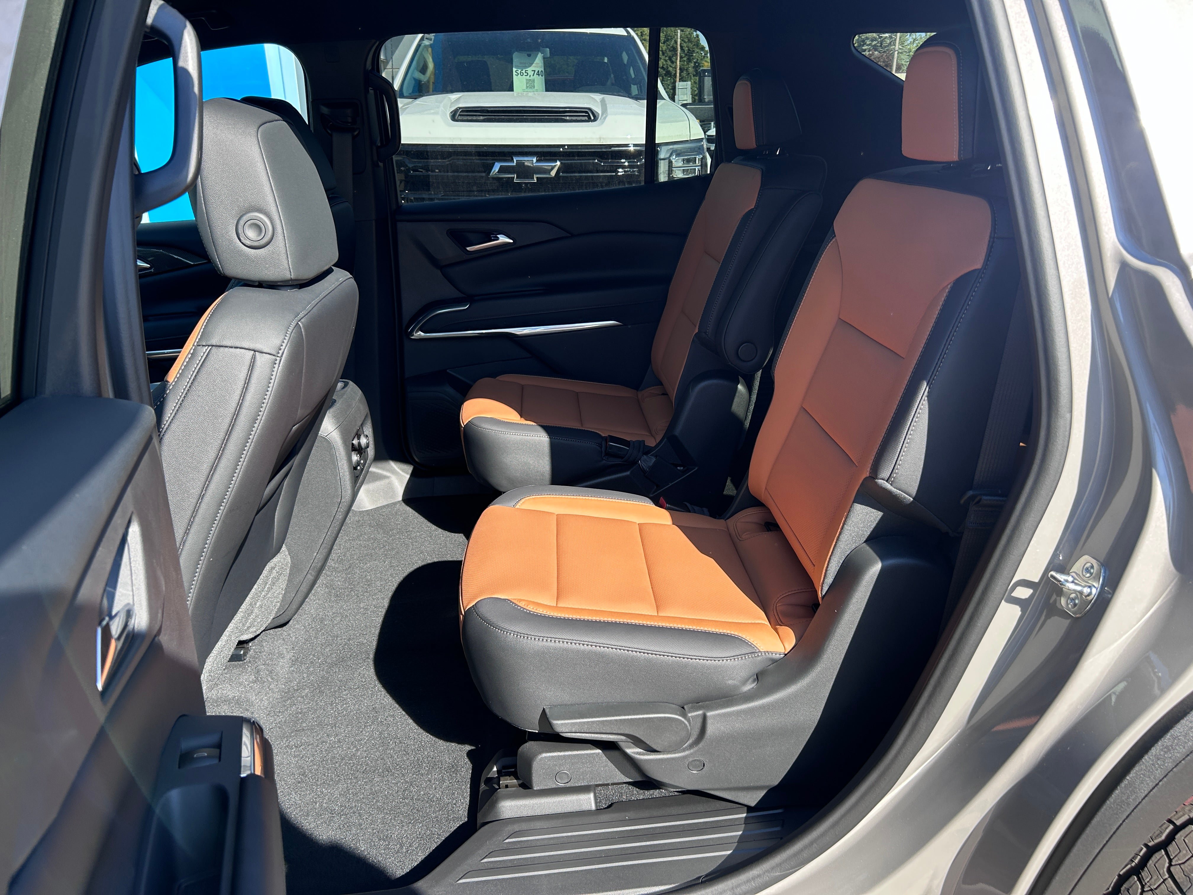 New 2027 Chevrolet Traverse Z71 w/ Driver Confidence Package AWD/4WD image 31
