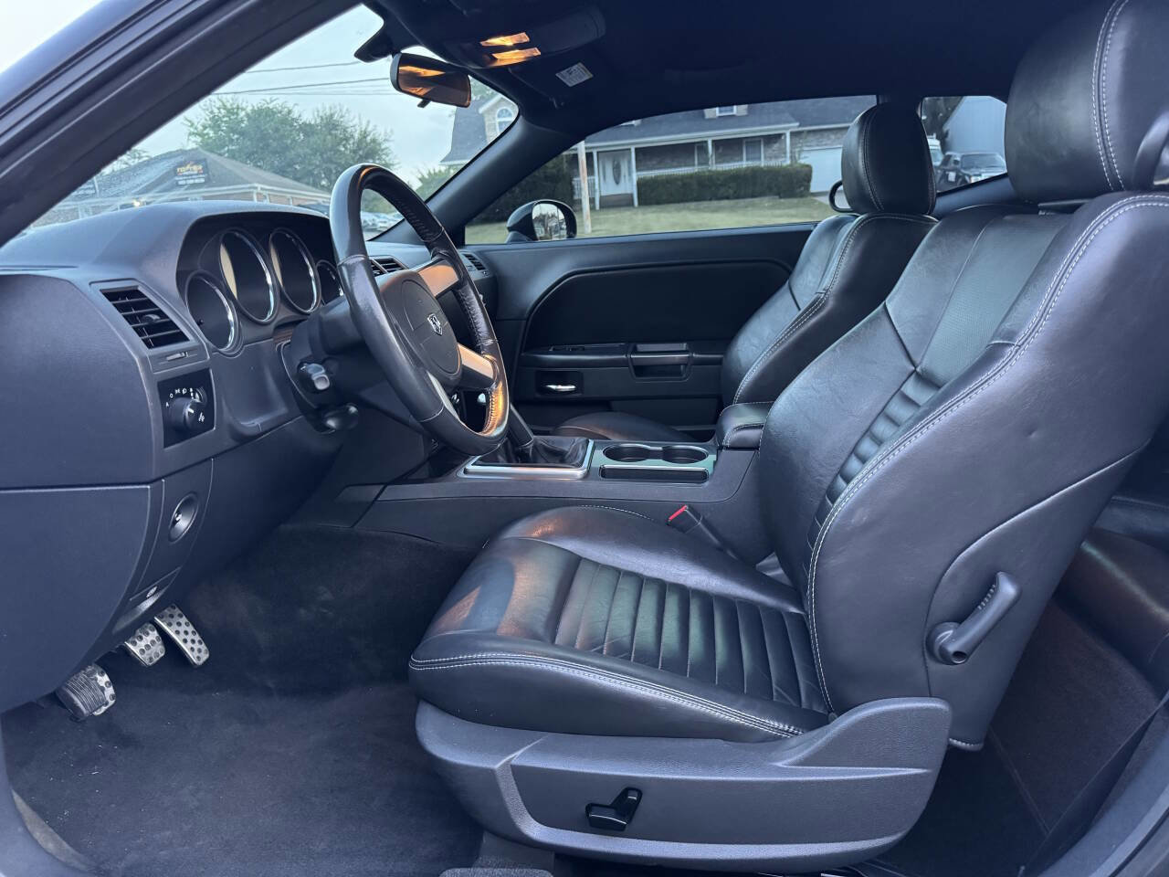 Used 2010 Dodge Challenger R/T image 17