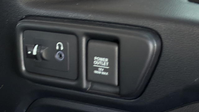 Used 2024 Honda Odyssey Elite image 40