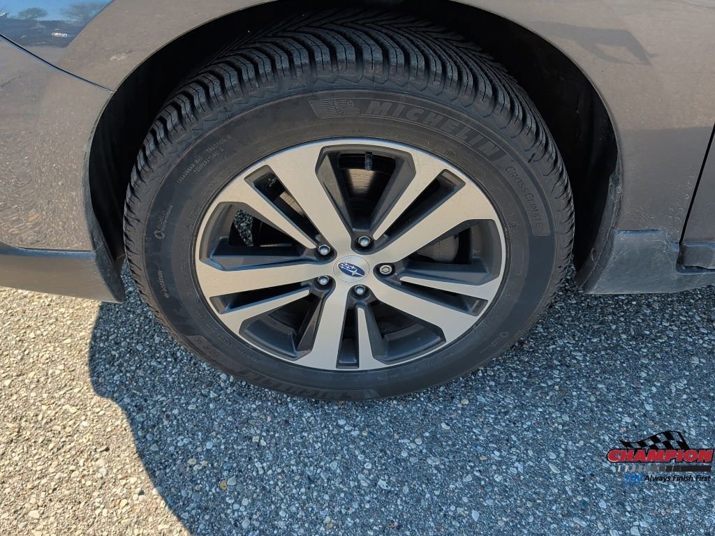 Used 2018 Subaru Outback 2.5i Limited AWD/4WD image 11