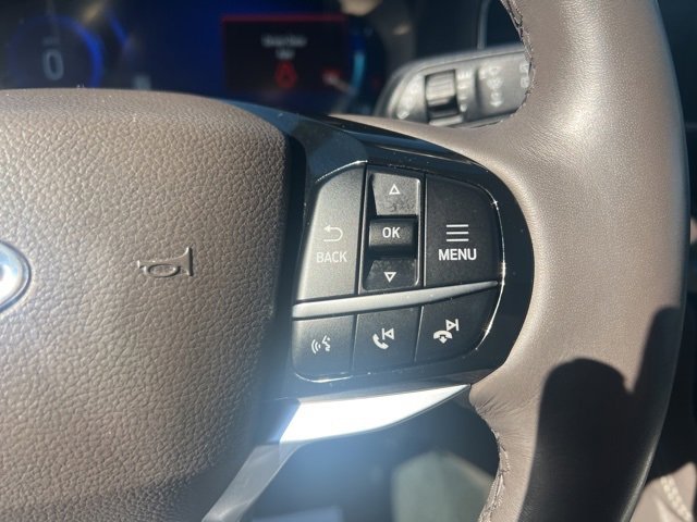 Used 2023 Ford Explorer Platinum w/ Technology Package image 31