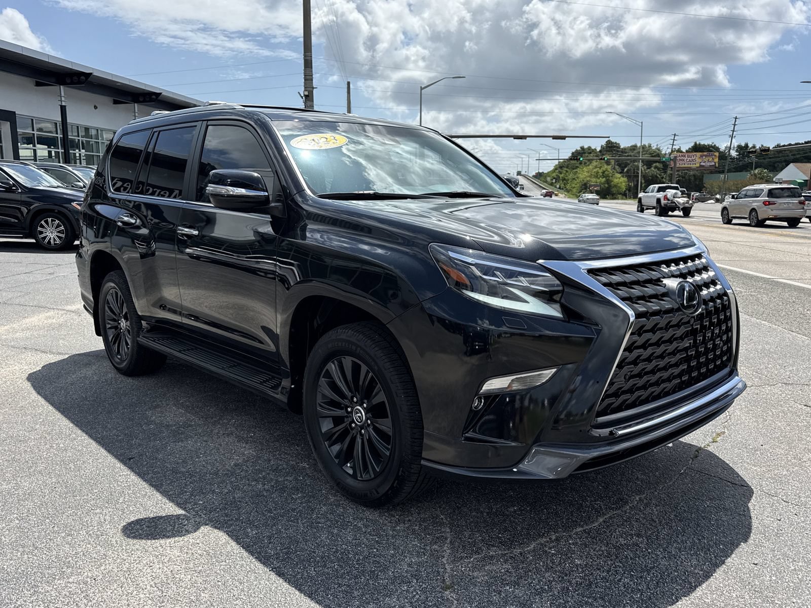 Used 2023 Lexus GX 460 Luxury w/ Sport Design Package AWD/4WD image 7