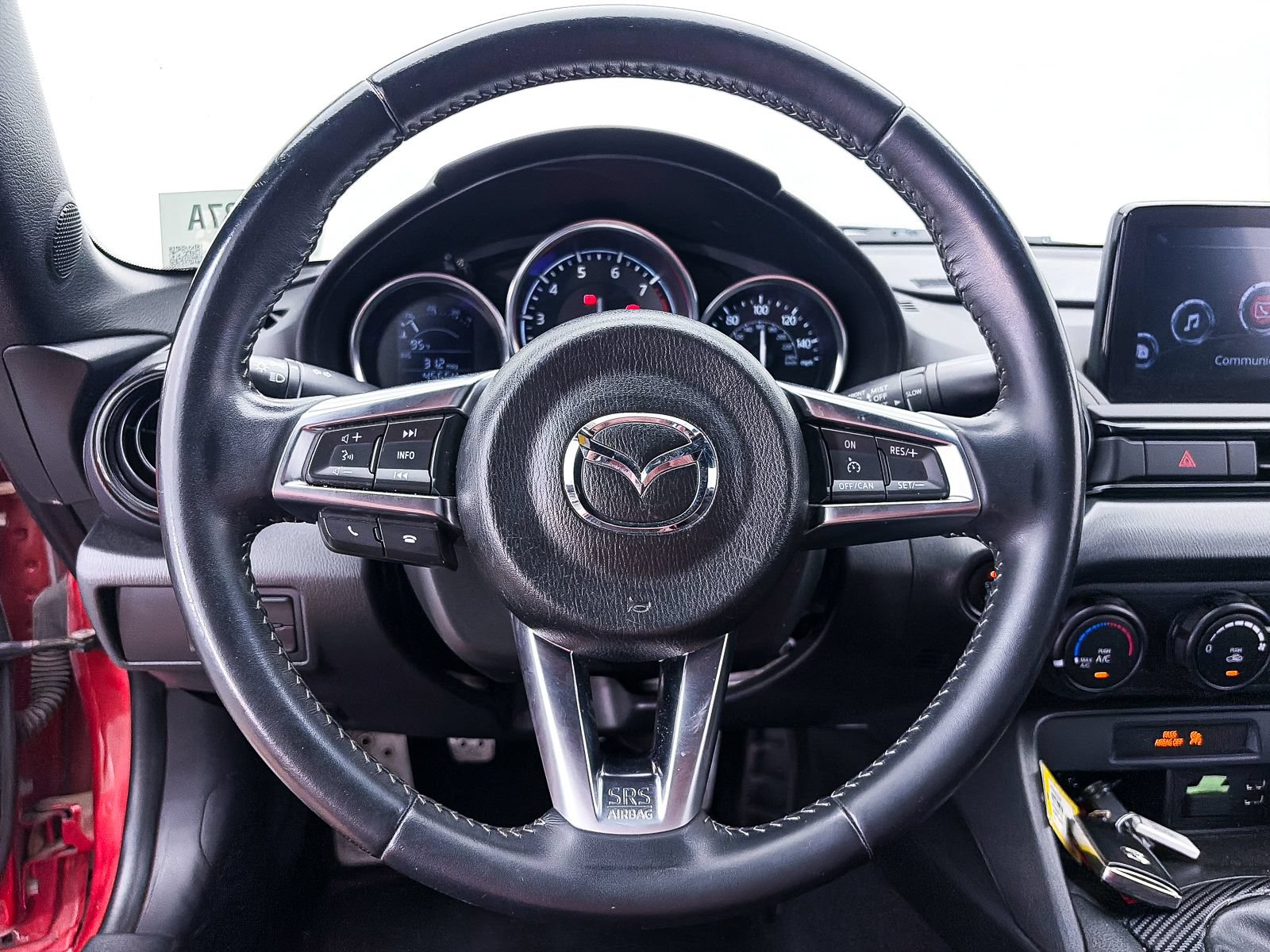 Used 2021 MAZDA MX-5 Miata Sport RWD image 27