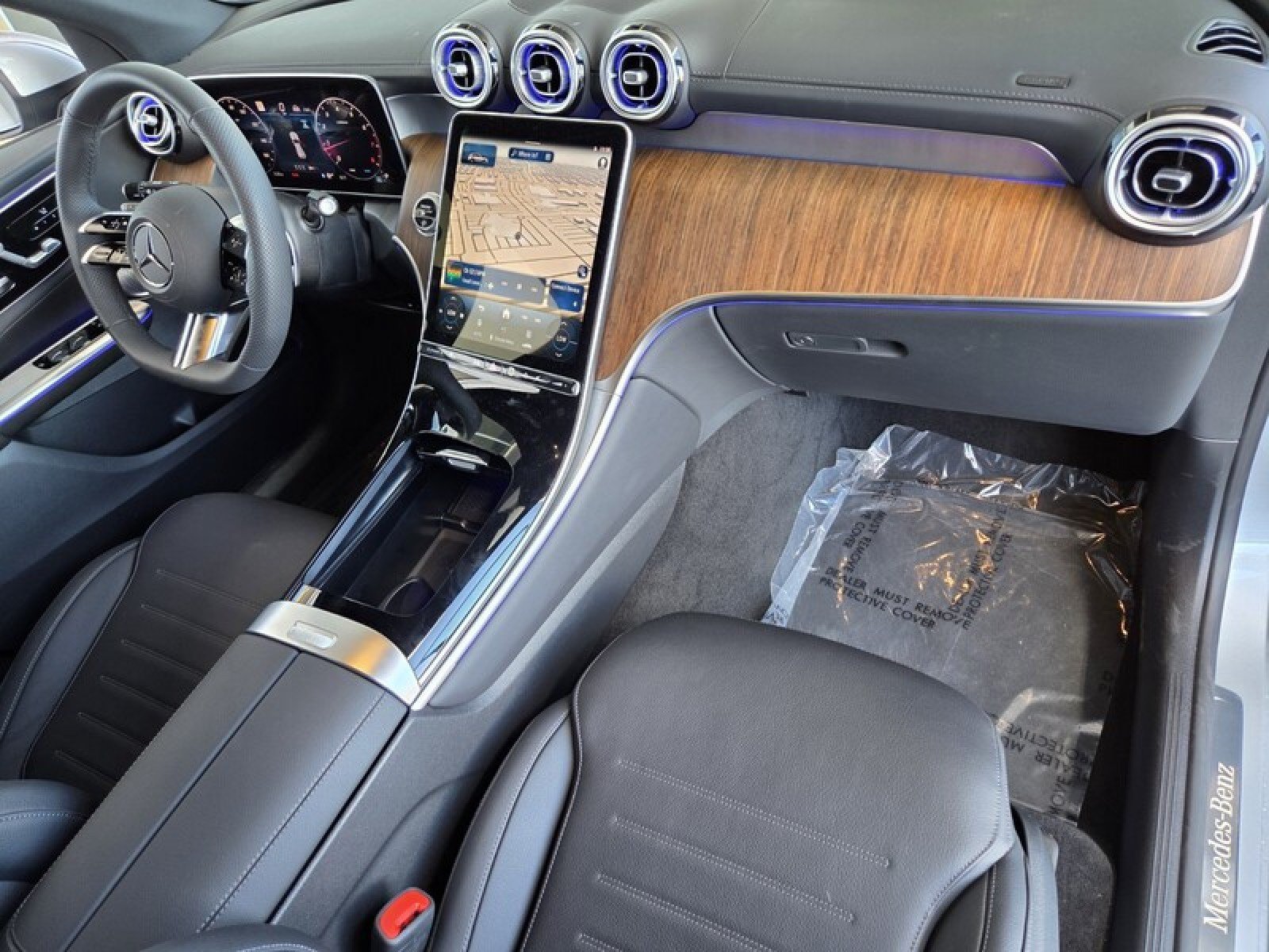 New 2025 Mercedes-Benz GLC 300 image 18