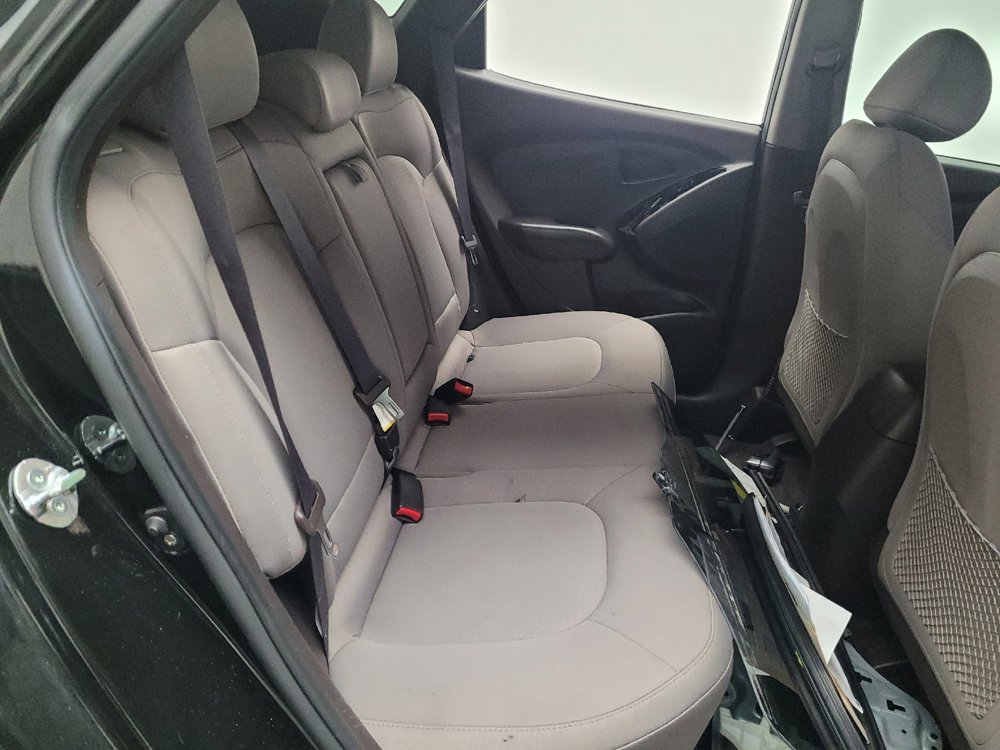 Used 2015 Hyundai Tucson GLS image 19