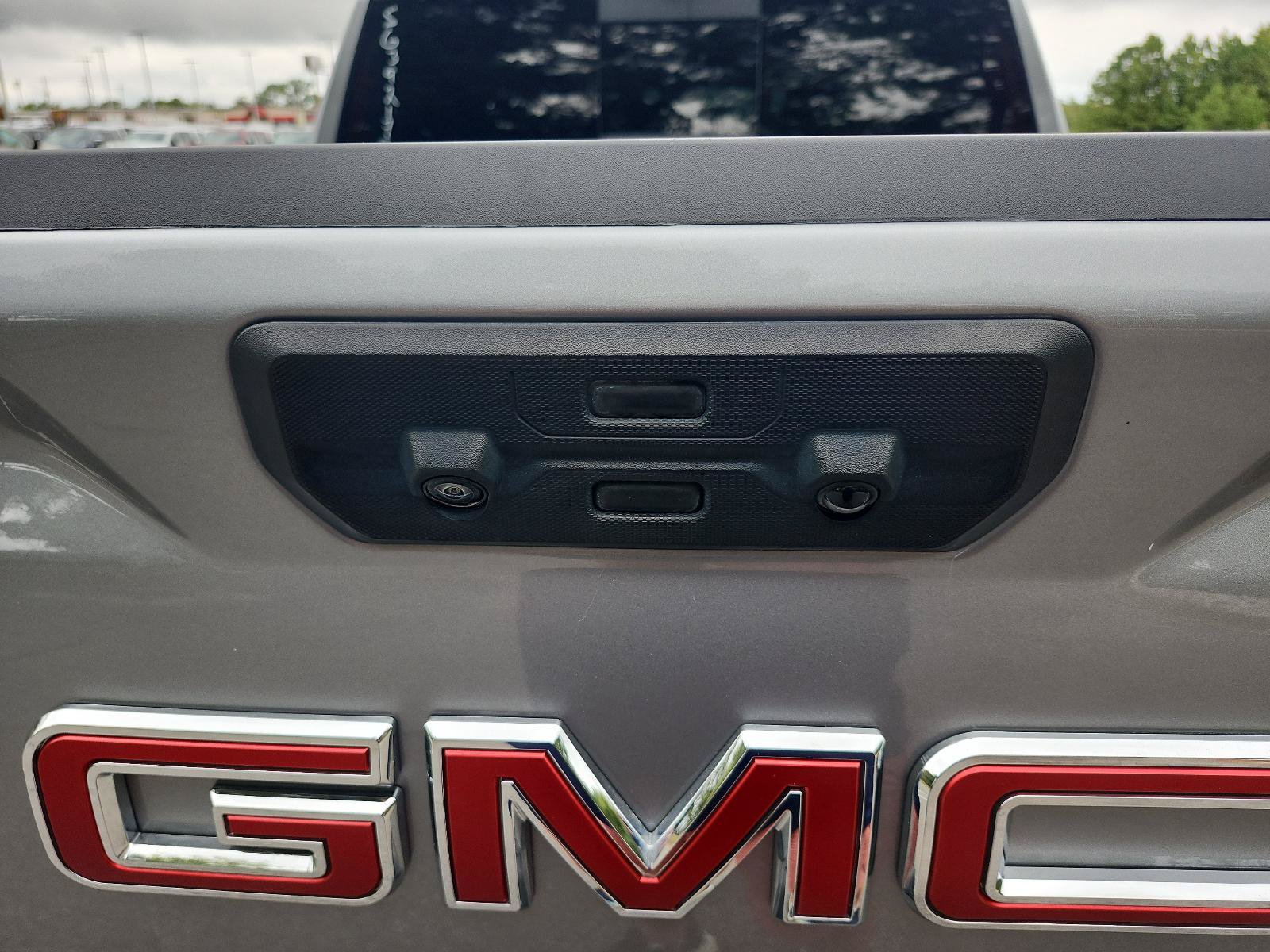 Certified 2025 GMC Sierra 1500 AT4 w/ AT4 Premium Package AWD/4WD image 11