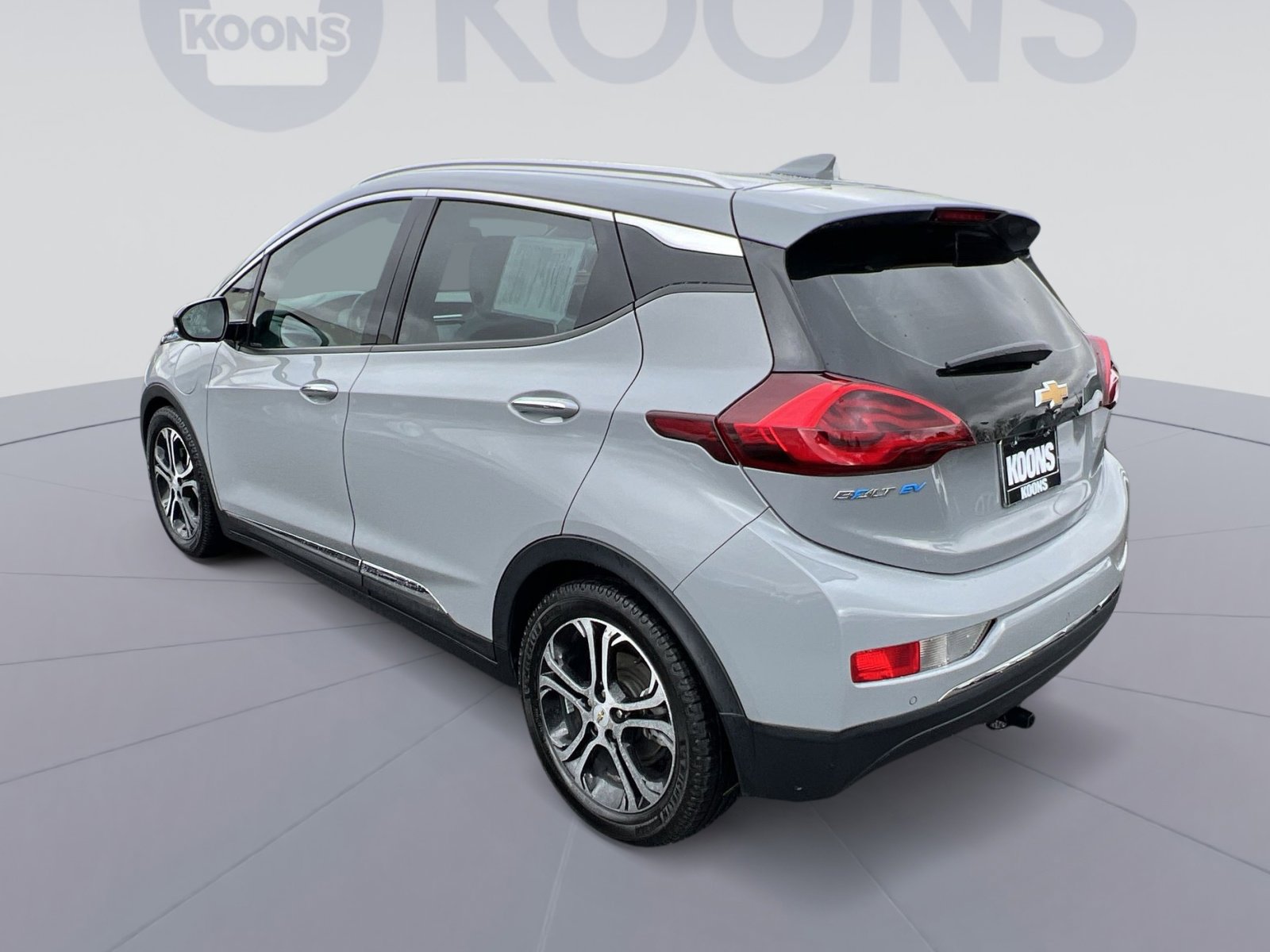 Used 2019 Chevrolet Bolt Premier w/ Infotainment Package image 4