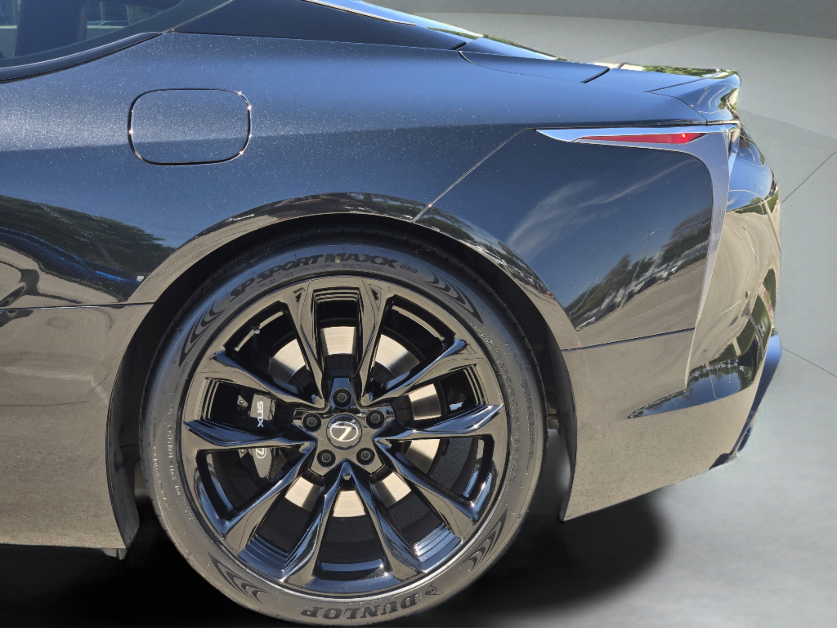 Certified 2024 Lexus LC 500 Coupe w/ Dynamic Handling Package RWD image 31