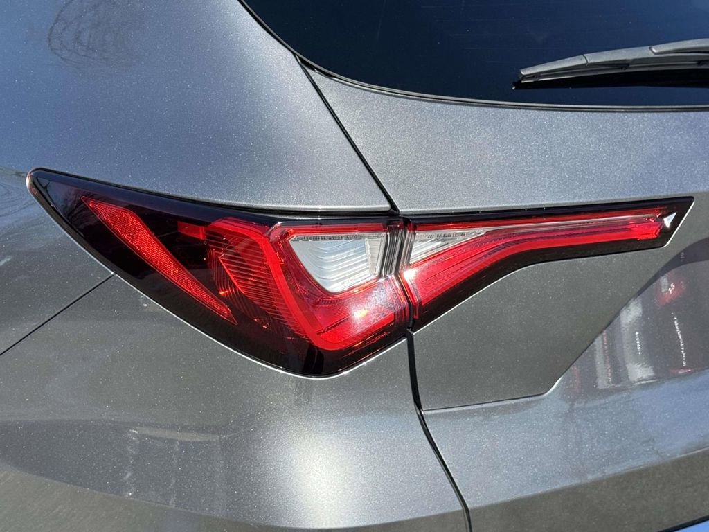 Certified 2023 Acura MDX SH-AWD w/ Technology Package image 9
