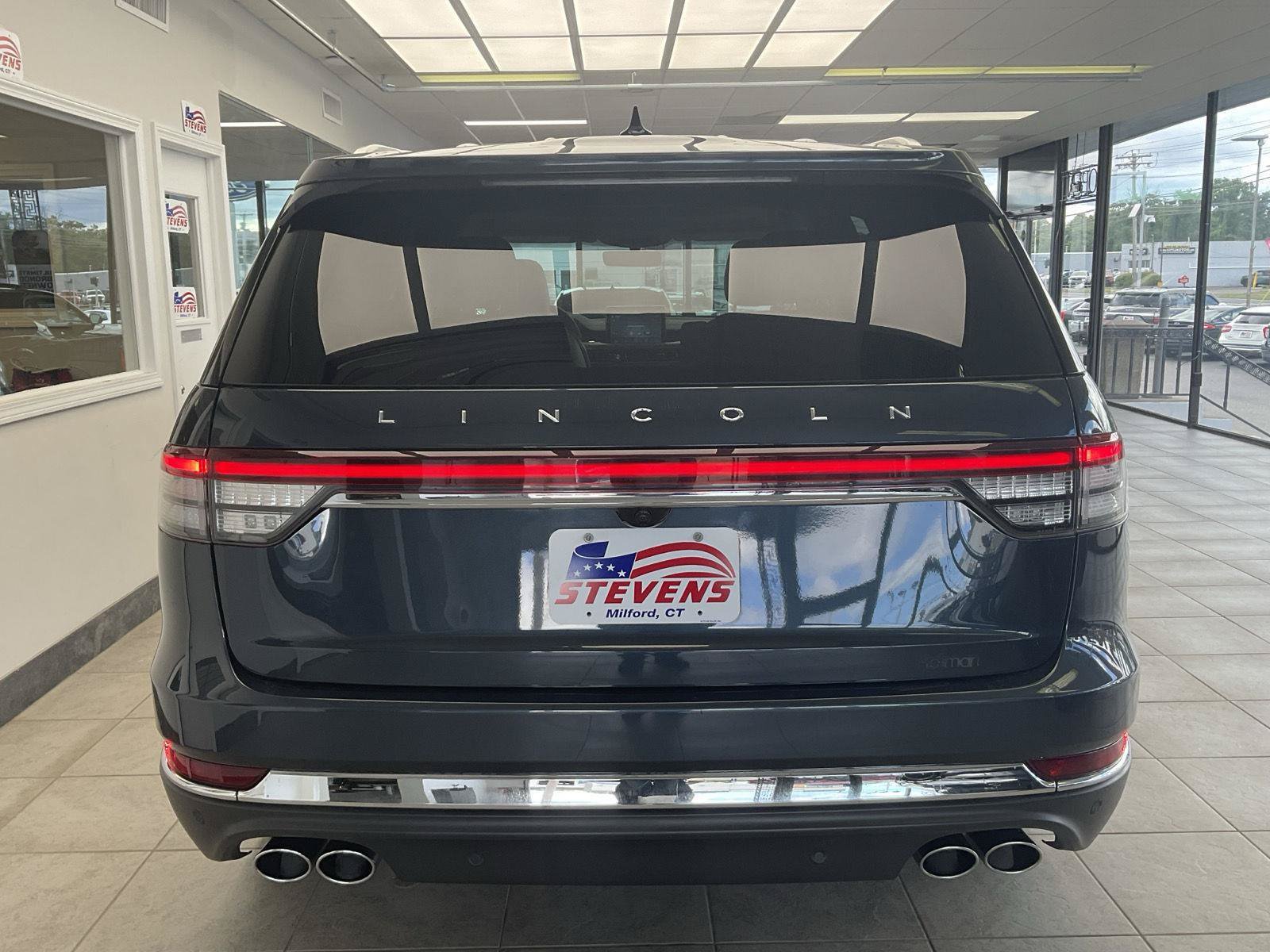 Used 2022 Lincoln Aviator Reserve AWD/4WD image 6
