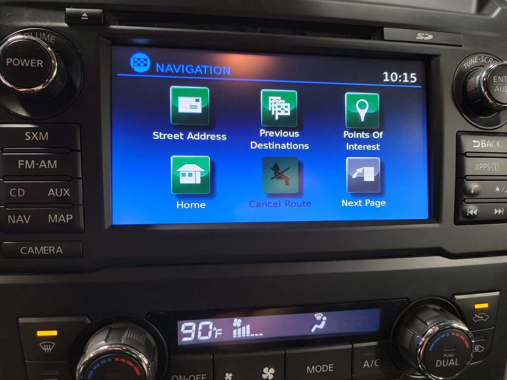 Used 2017 Nissan Titan SL image 18