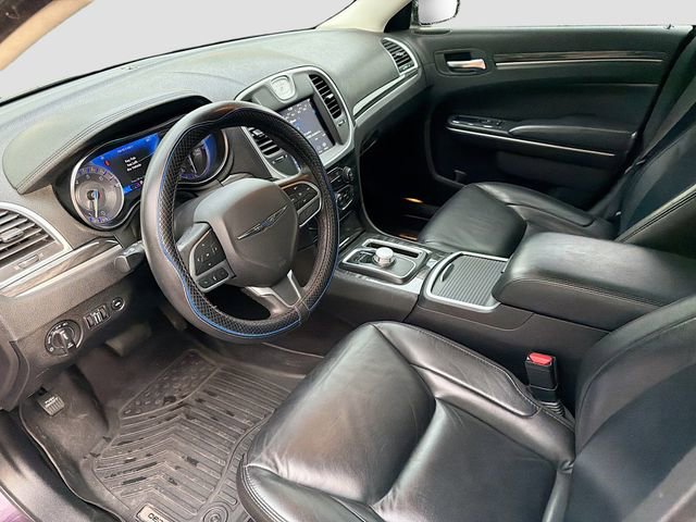 Used 2021 Chrysler 300 Touring RWD image 25