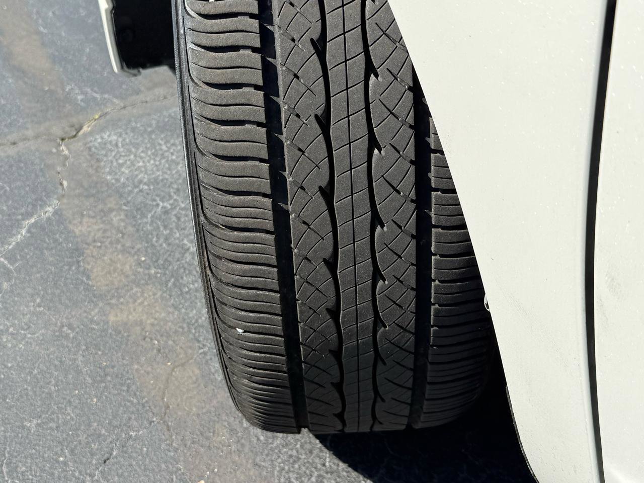 Used 2012 Ford Fusion SEL FWD image 15