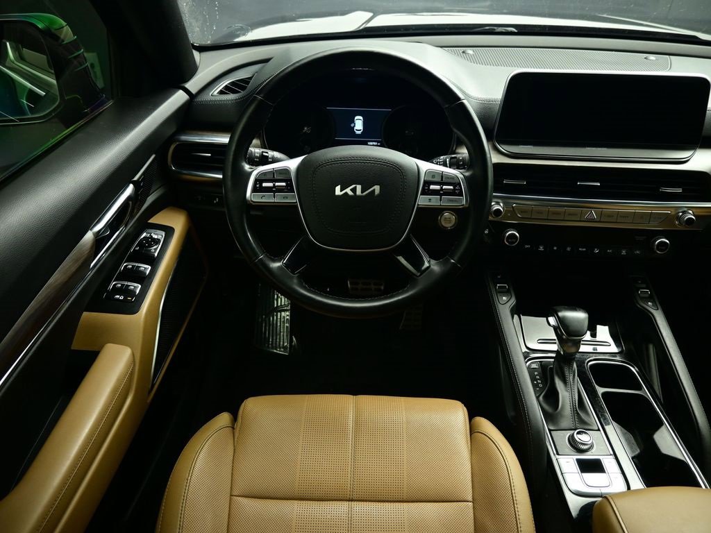 Used 2022 Kia Telluride SX image 2