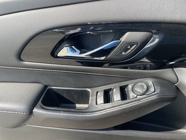 Used 2023 Chevrolet Traverse RS image 24