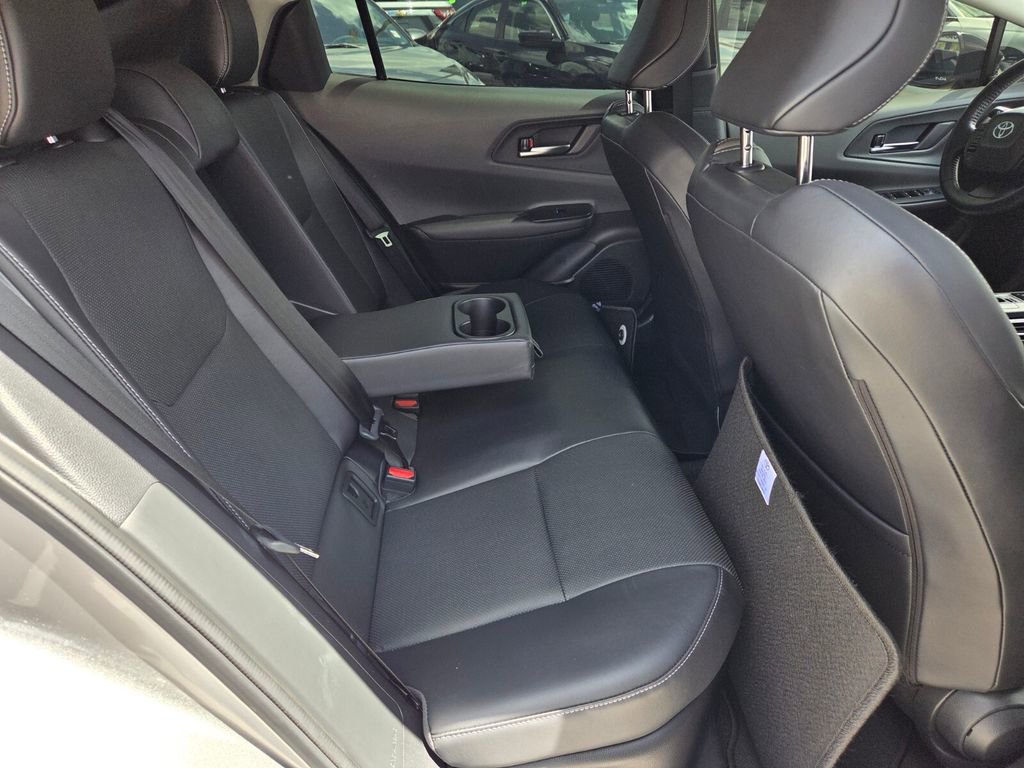 Used 2023 Toyota Prius XLE FWD image 15