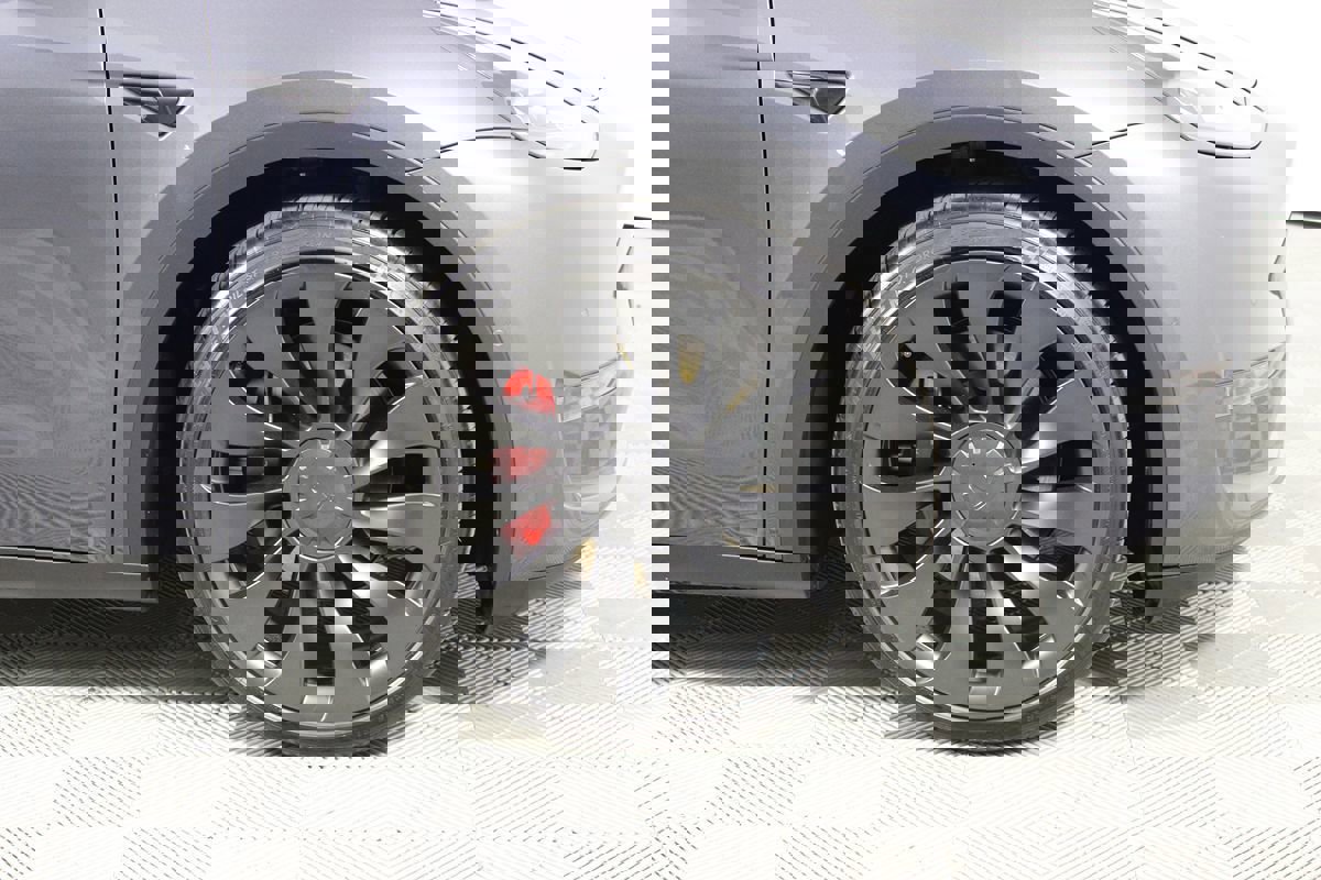 Used 2022 Tesla Model Y Performance image 33