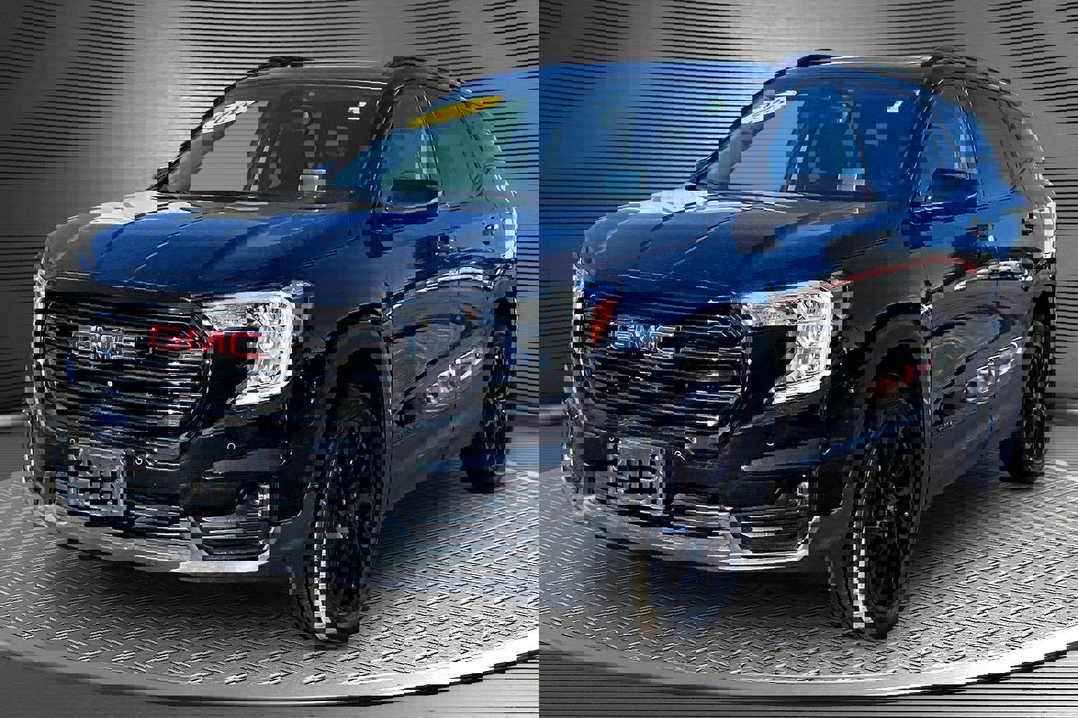 Used 2024 GMC Terrain SLT w/ Infotainment Package II image 3