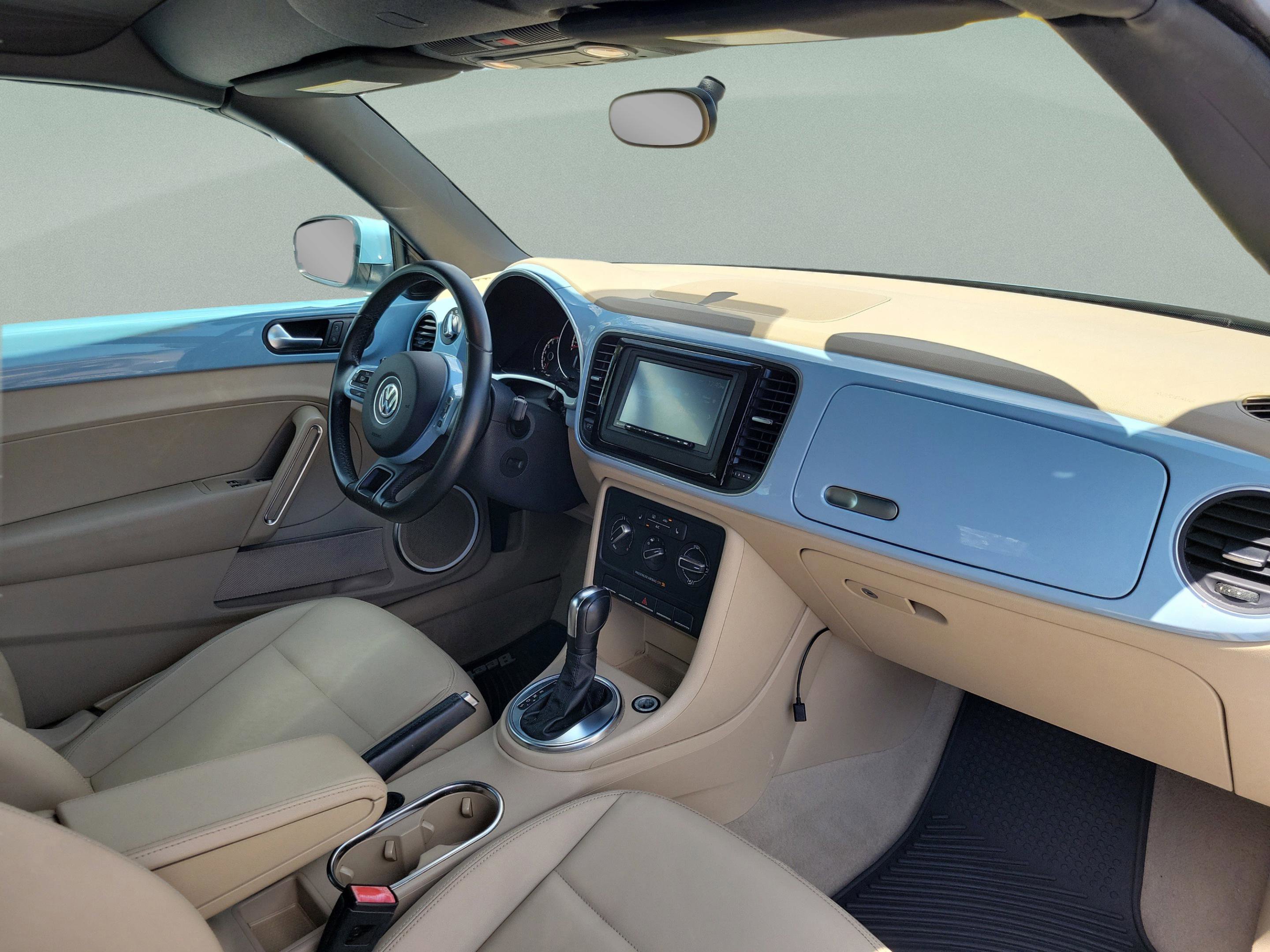 Used 2014 Volkswagen Beetle 2.5 FWD image 27