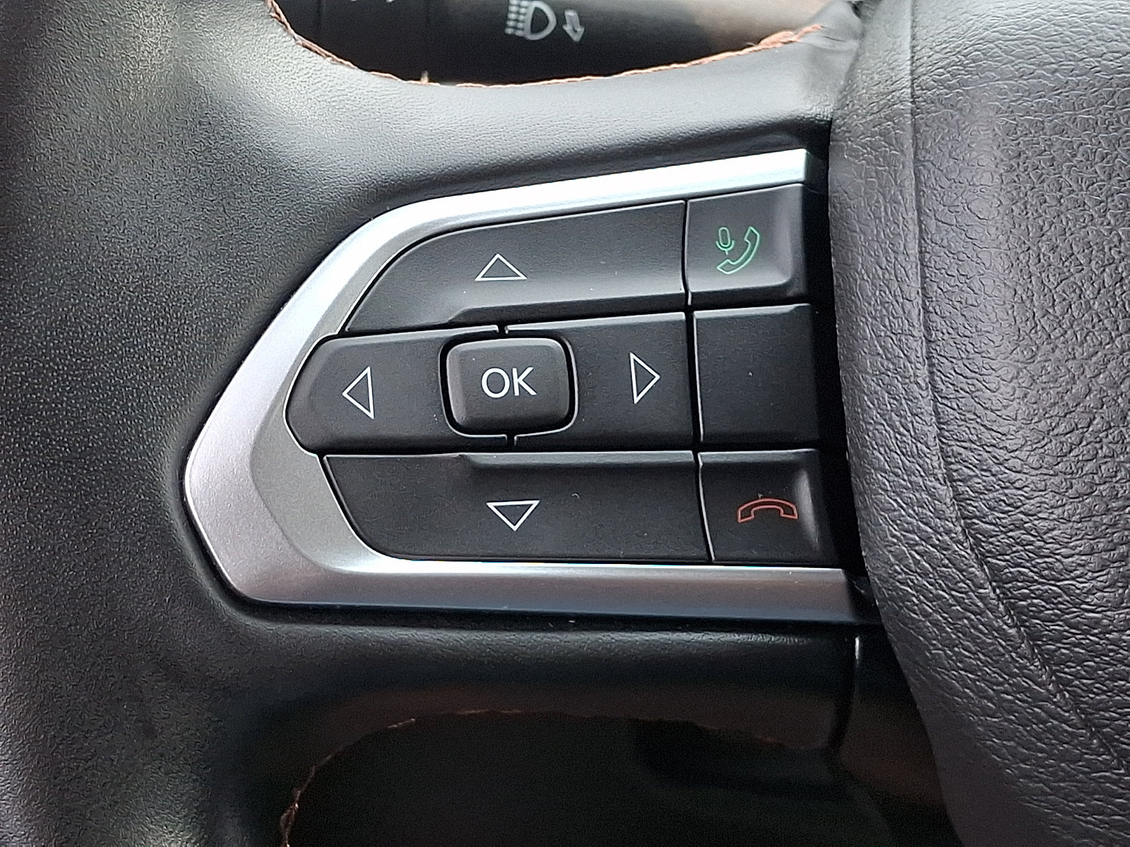 Used 2022 Jeep Compass Limited w/ Sun and Sound Group AWD/4WD image 22
